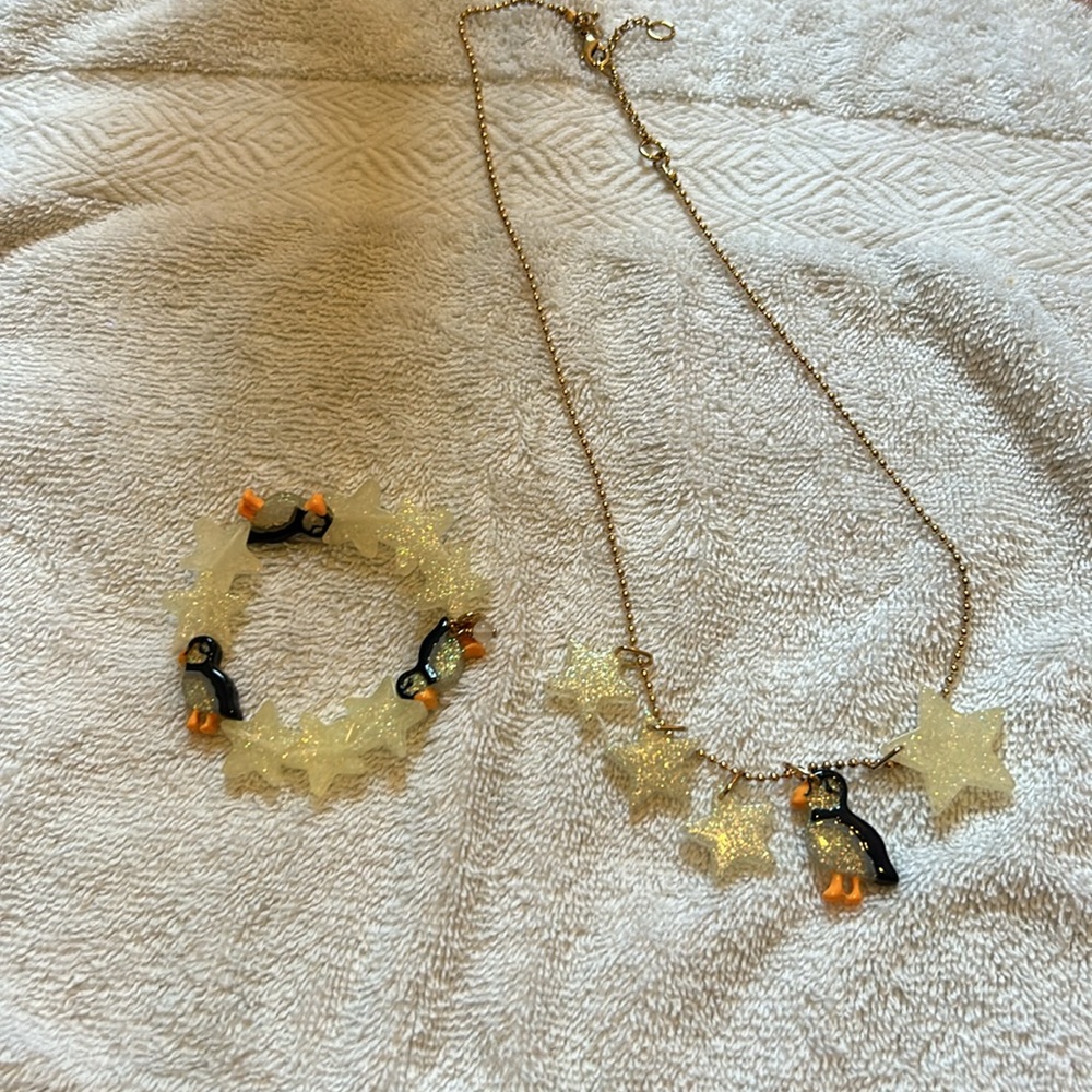 Crewcuts by J. Crew Penguin 🐧 Necklace and Bracelet Set. NEVER USED